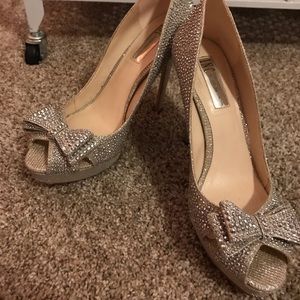 Silver Rhinestone 5in Heels 💎
